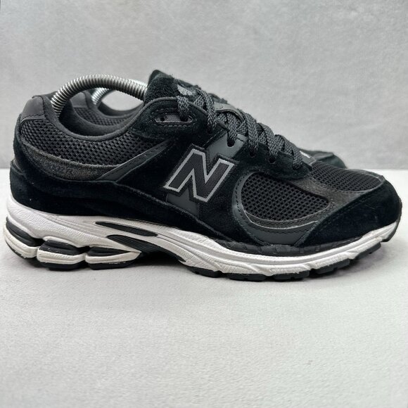 Mens 8.5 / Womens 10 New Balance 2002R Shoes Black Gunmetal Athletic Sneaker nby - Picture 1 of 8
